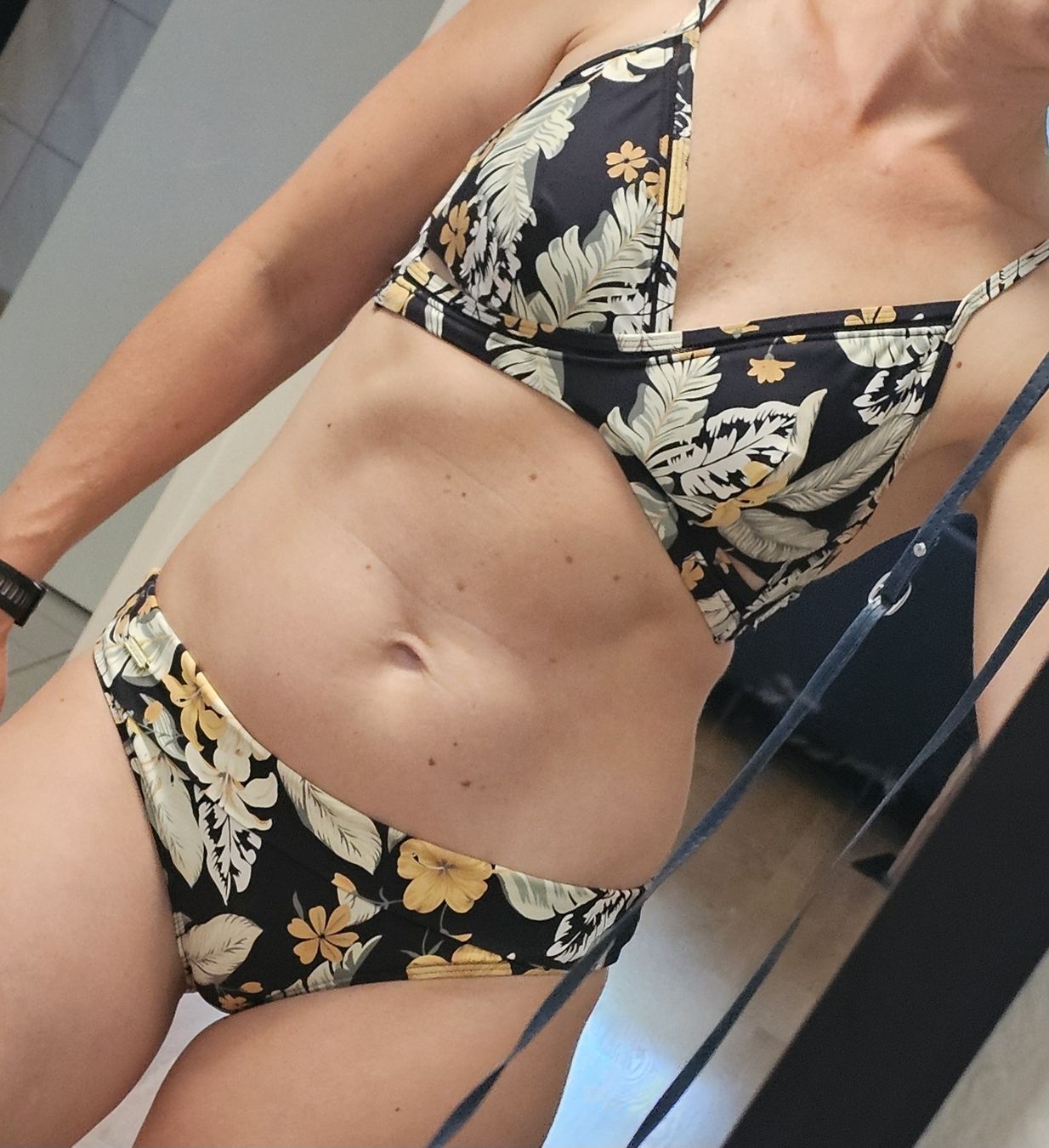 Costumi da bagno & Bikini: Bikini 36/38 – Usato da Rickenbach Sulz venduto da VickyJolina 1