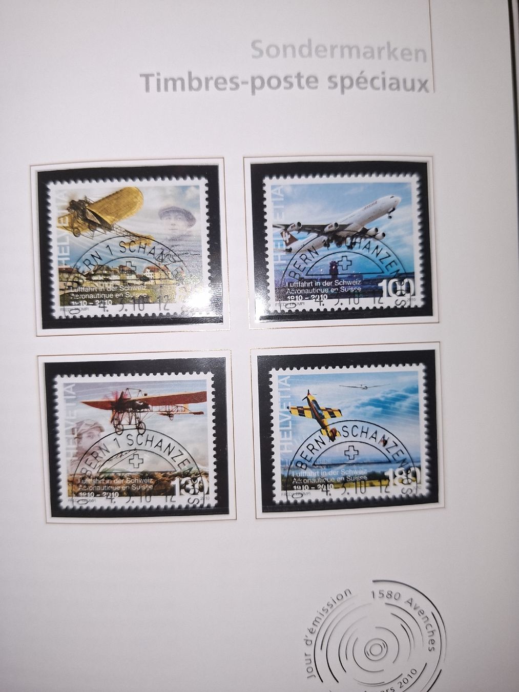 Tutti i francobolli: Briefmarken Jahrbuch 2010 Halbmond ET  – Usato da Balgach venduto da SIMEON27 2