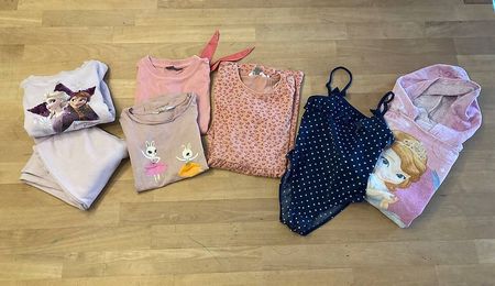 Kleiderpaket Grösse 122/128