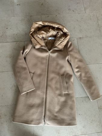 Damenmantel beige Grösse 36 mit Kapuze von Intrend