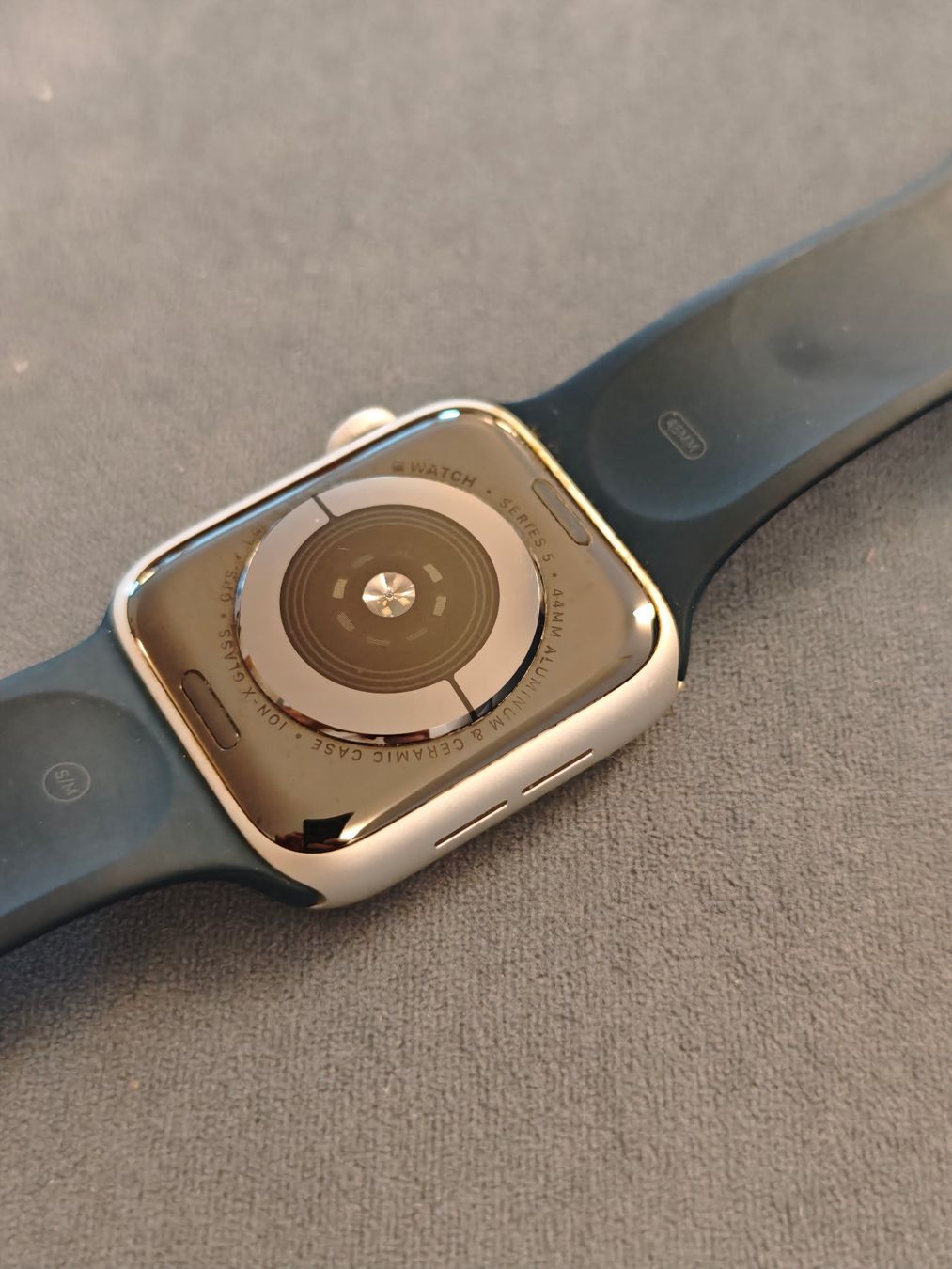 Apple Smartwatch: Apple Watch Serie 5 – Gebraucht aus Bonstetten von lin_fy7n 2