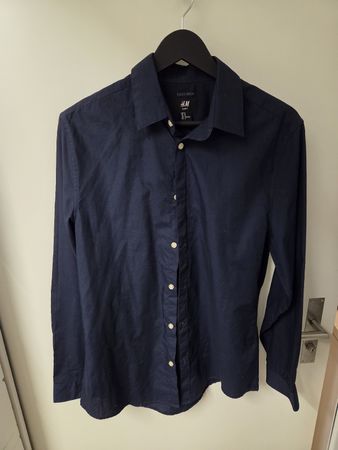 H&M Hemde Herren, Gr. M, dunkelblau und weiss