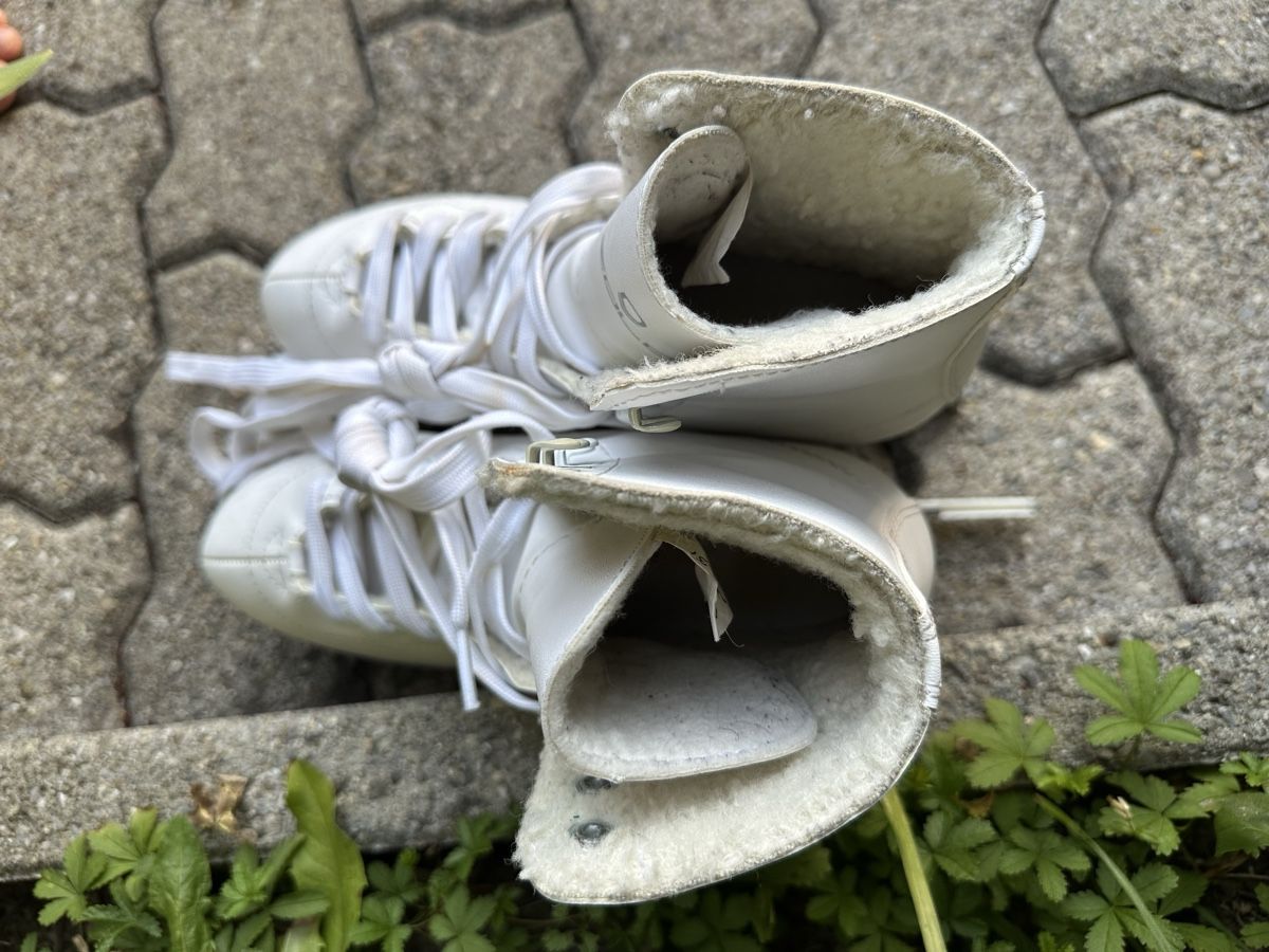 Schlittschuhe: Schlittschuhe Givrée Gr. 37 – Gebraucht aus Bäch SZ von MonaBe 3