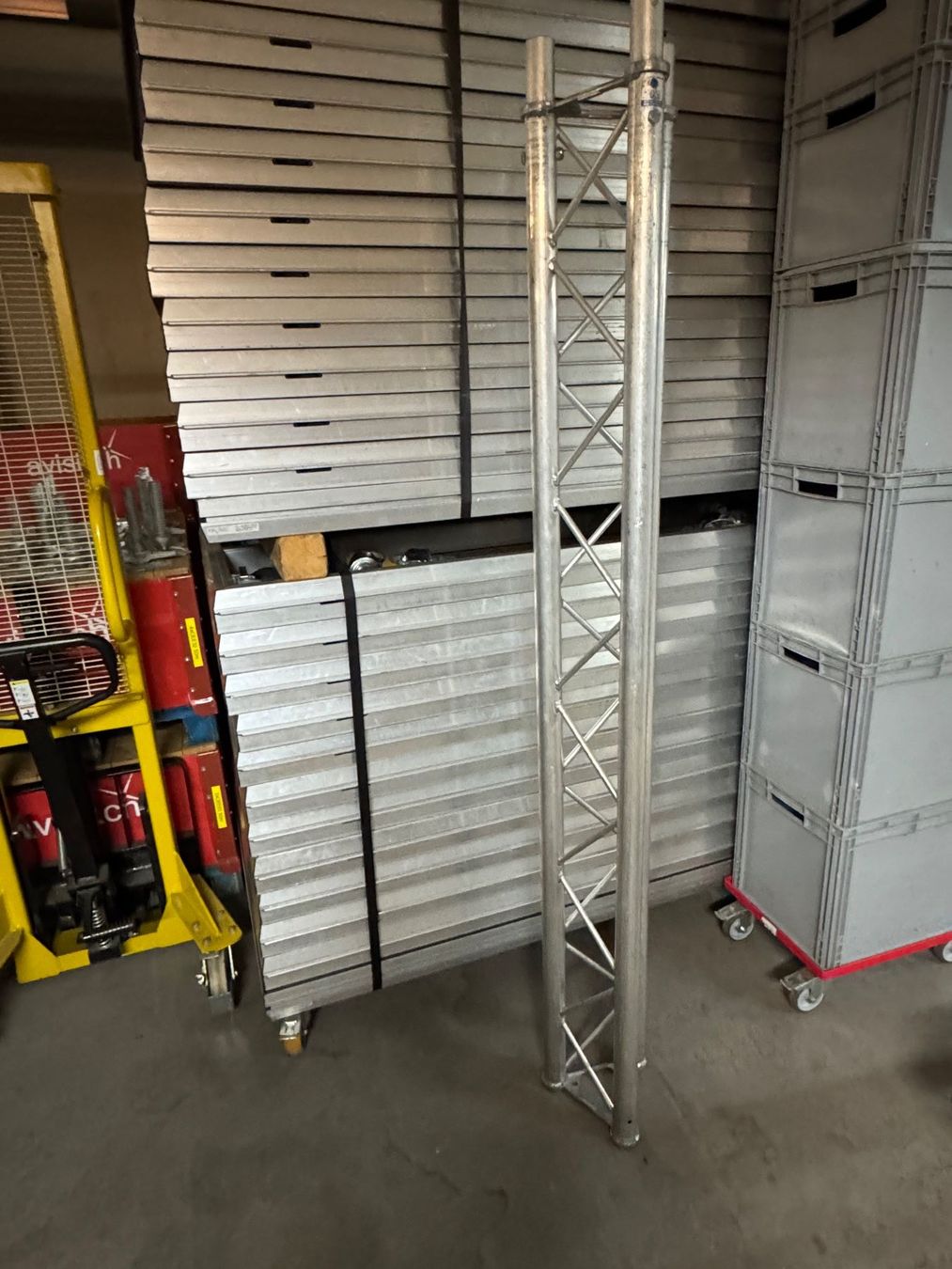 Tralicci: Astralite 3 Punkt Traversen 200cm – Usato da Oberdorf NW venduto da AndotechnicsGmbH