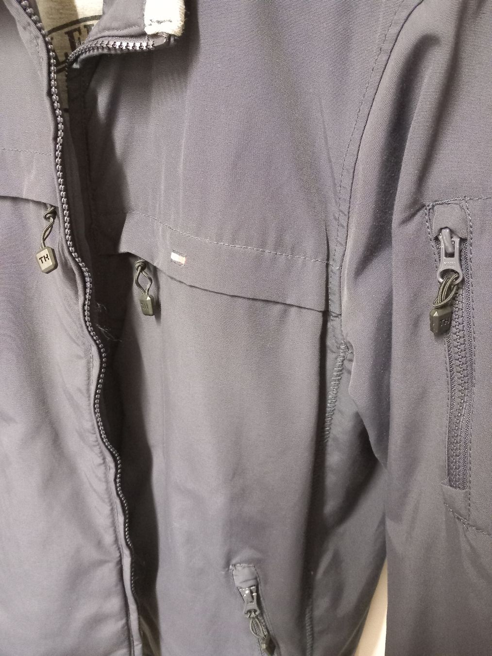 Tommy Hilfiger Giacche: Leichte Jacke Tommy Hilfiger Gr.S, marine – Usato da Gwatt (Thun) venduto da umwelt-brocki 6