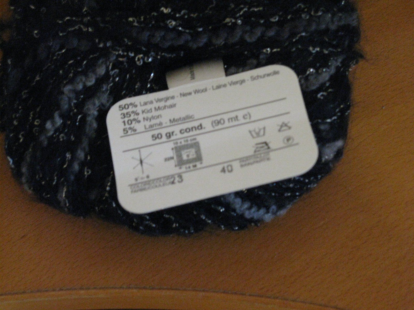 Wolle: Strickwolle Grundfarbe schwarz – Neu (gemäss Beschreibung) aus Grenchen von eule43 3