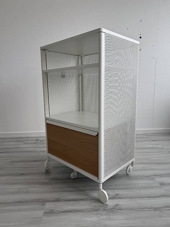 Ikea Banconi: BEKANT Möbel – Usato da Winterthur venduto da JazzyK90