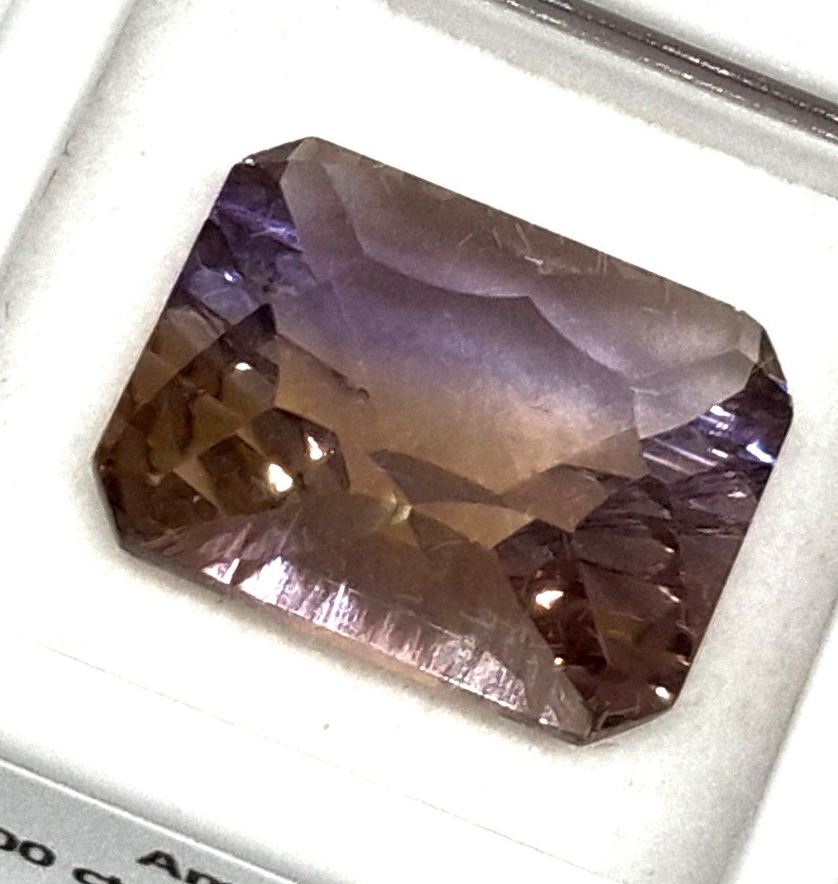 Pietre preziose: Amétrine 12.00 ct - Valeur 324.- Fr – Nuovo (secondo la descrizione) da Grimisuat venduto da Valgem 1