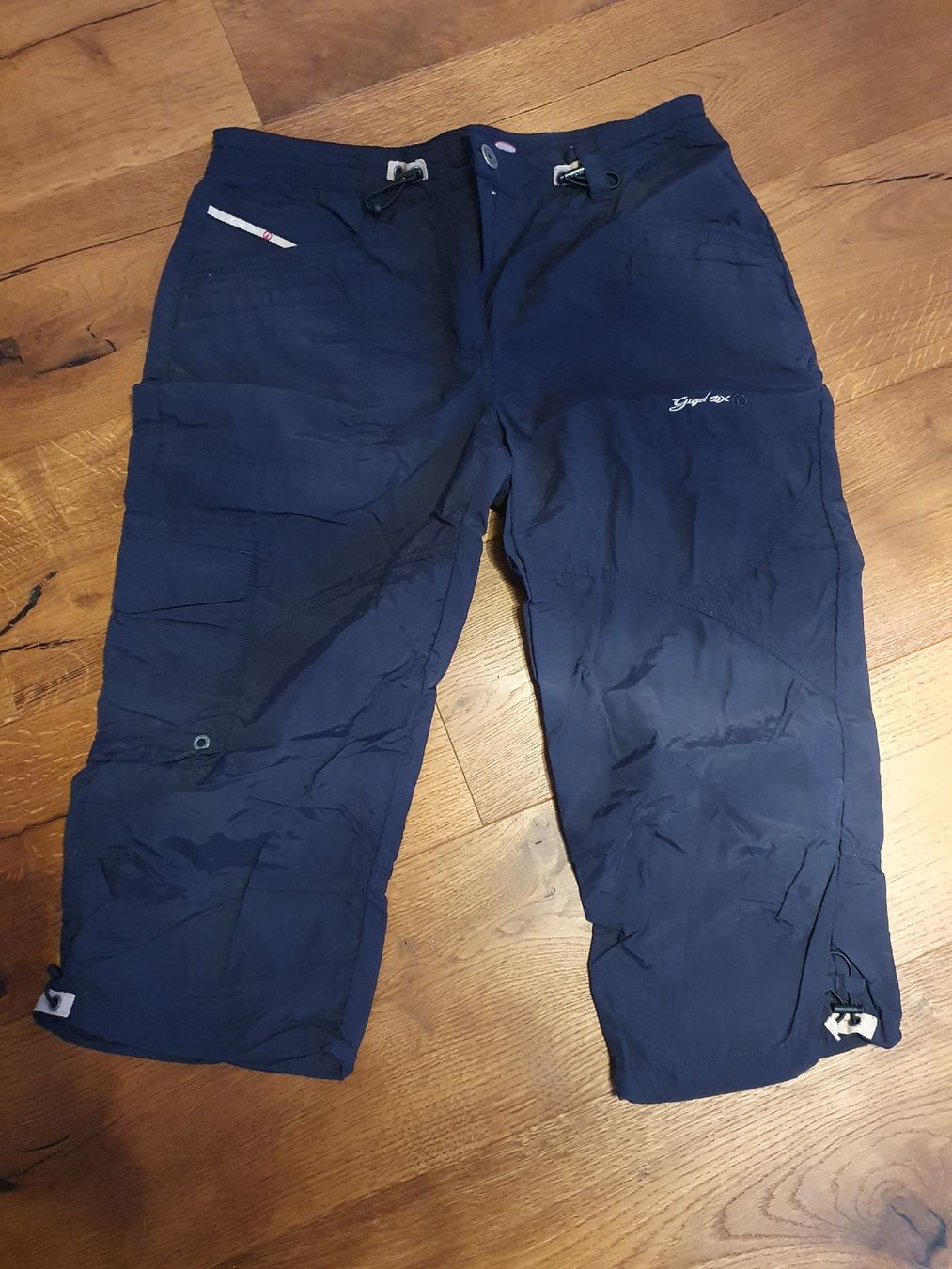 Killtec Pantaloni: Sportliche Damen Caprihose 38 – Nuovo (secondo la descrizione) da Fischingen venduto da nad_fxf2