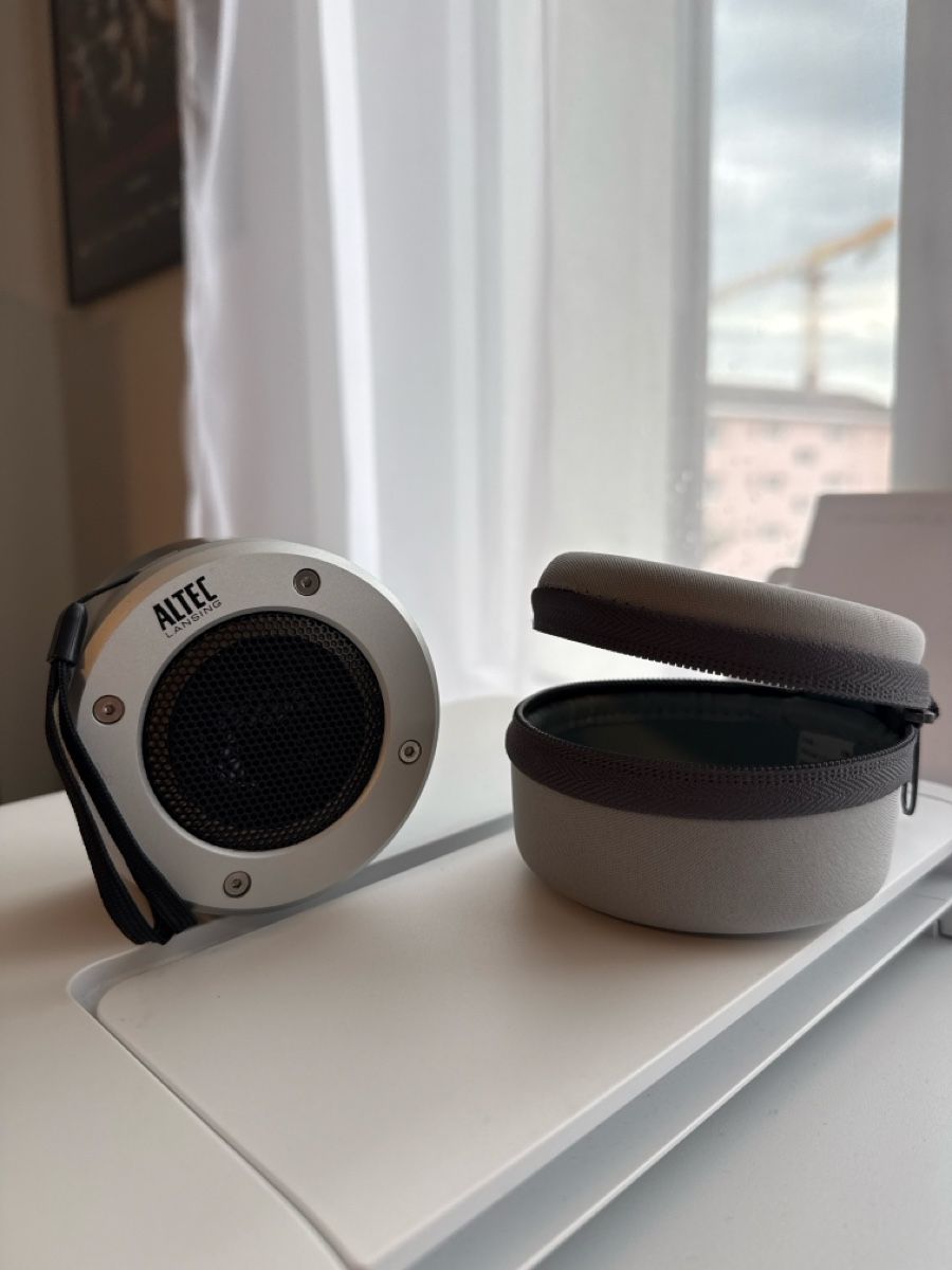 Altec Lansing Lautsprecher: Altec Lansing portable speaker with case – Gebraucht aus Affoltern am Albis von Partyfruit