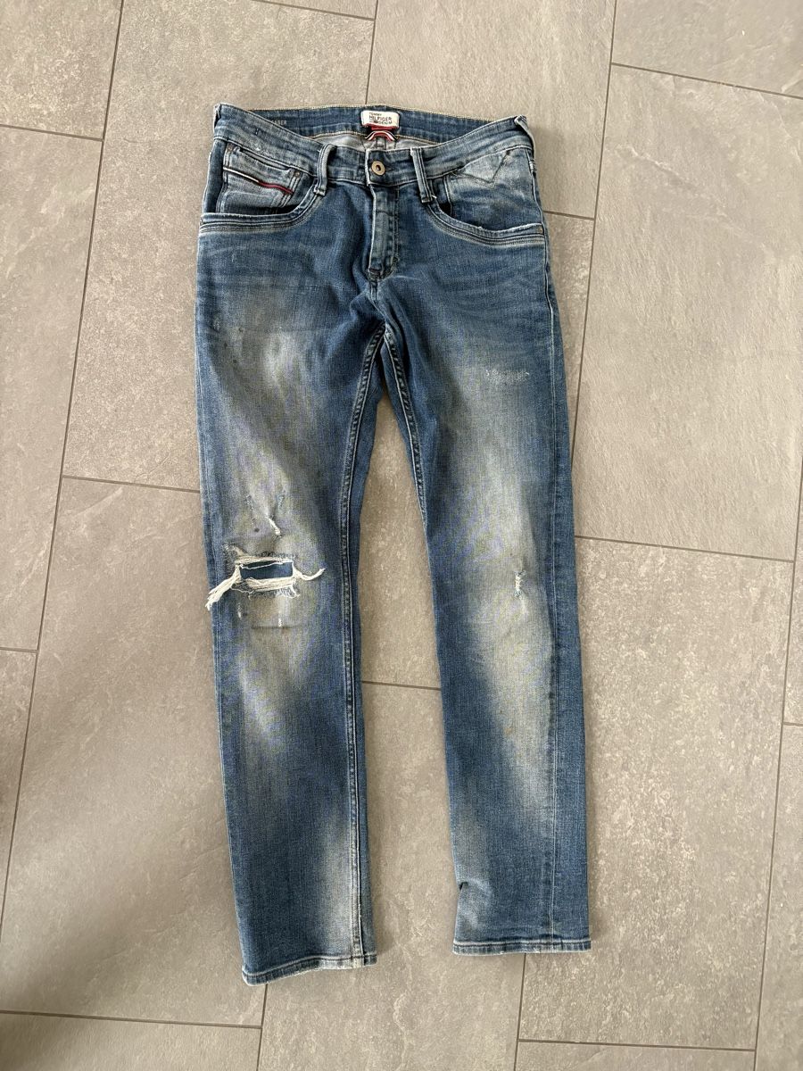 Tommy Hilfiger Jeans: Tommy Hilfiger Jeans – Usato da Oberdorf SO venduto da retowolf