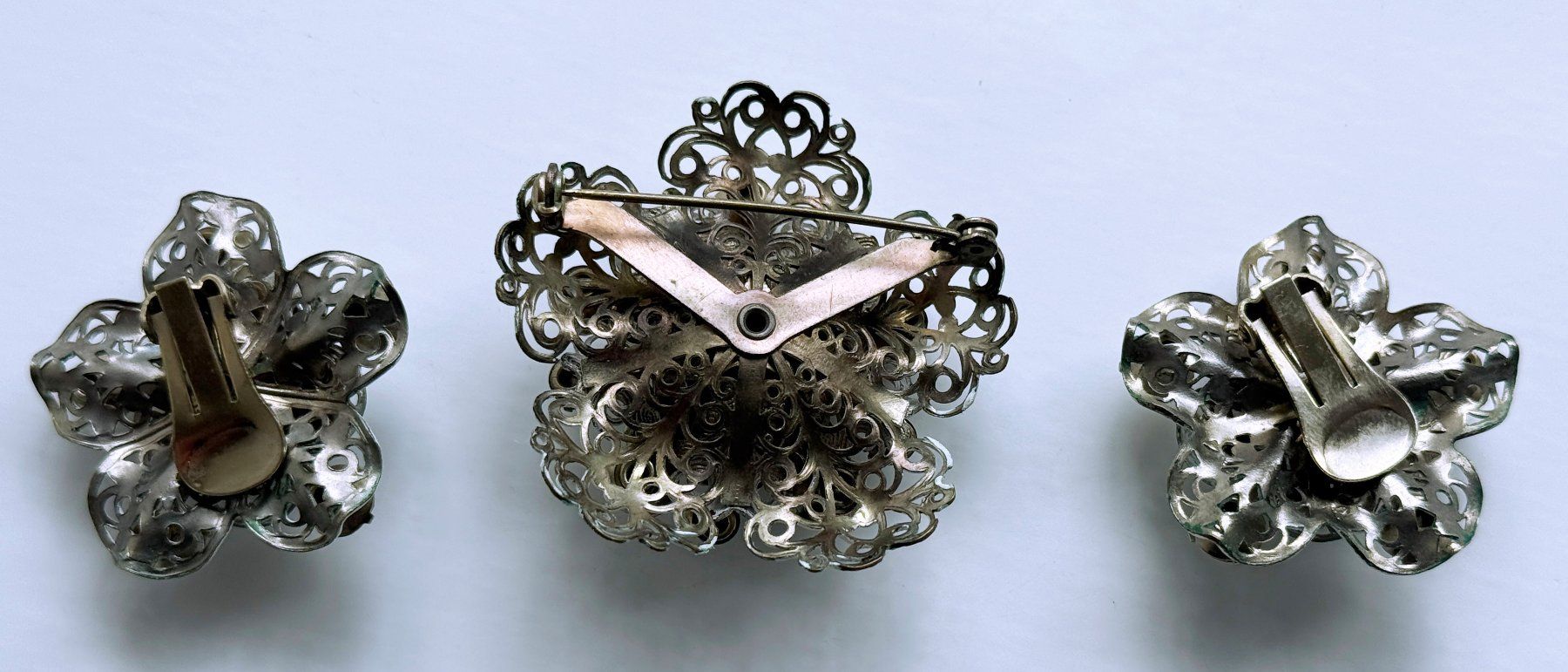 Altri gioielli: Vintage-Schmuckset aus Brosche und Ohrclips***** – Usato da Dübendorf venduto da Orchid18 4