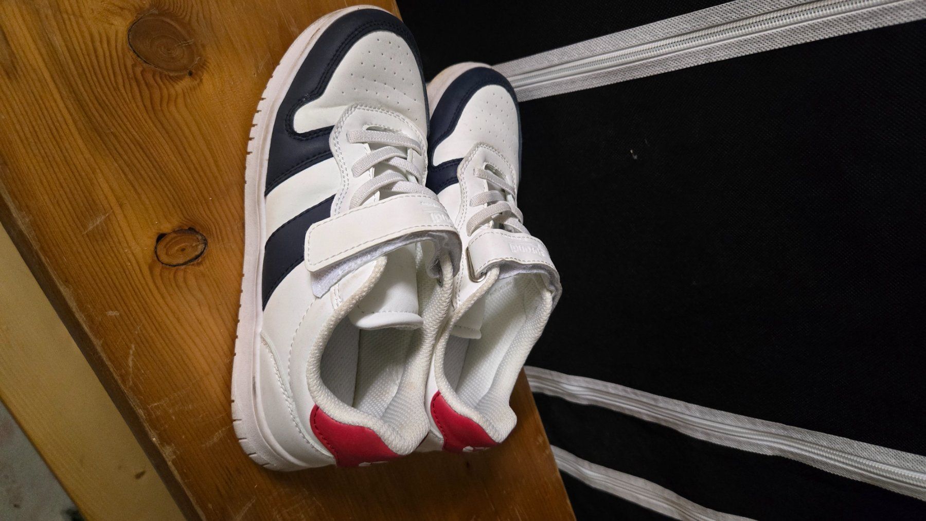 Schuhe für Jungen: Kinderschuh Gr. 35 – Gebraucht aus Schötz von Nico040 2
