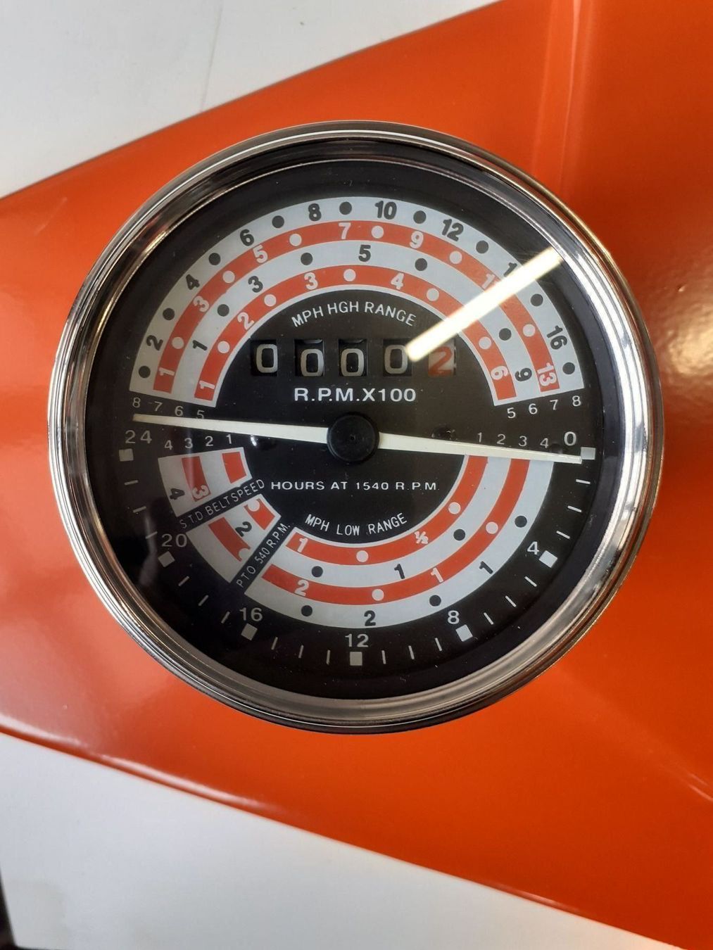 Massey Ferguson Trattori: MF Traktormeter – Nuovo e nell'imballaggio originale da Rothenthurm venduto da mf-schuler
