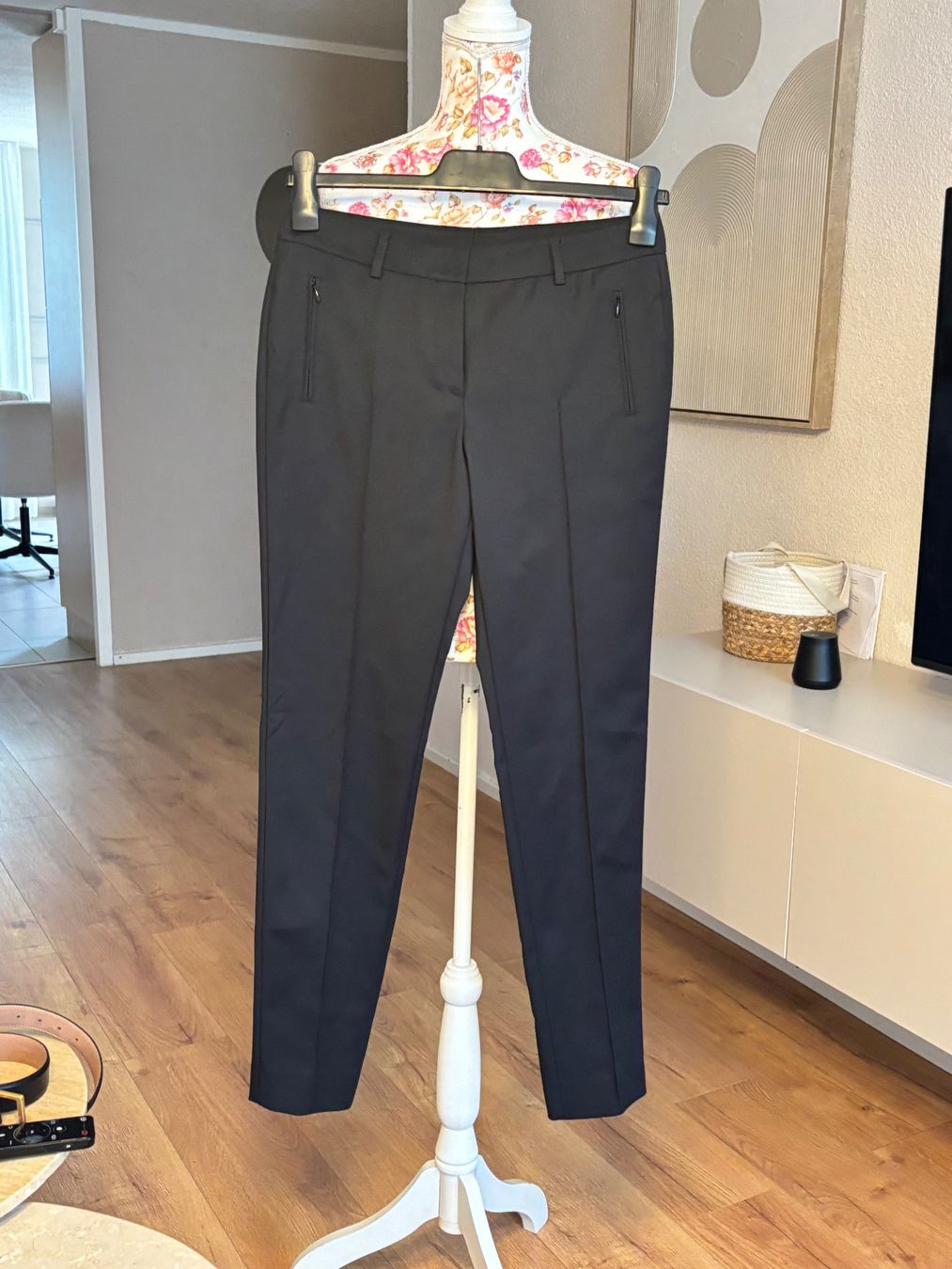 Akris Pantalons: Akris  Zigaretten Hose Baumwolle – D'occasion à St. Margrethen SG par dijanaO 3