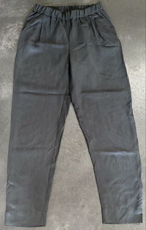 Maska Hose Tencel Schwarz, Grösse S, Top Zustand!