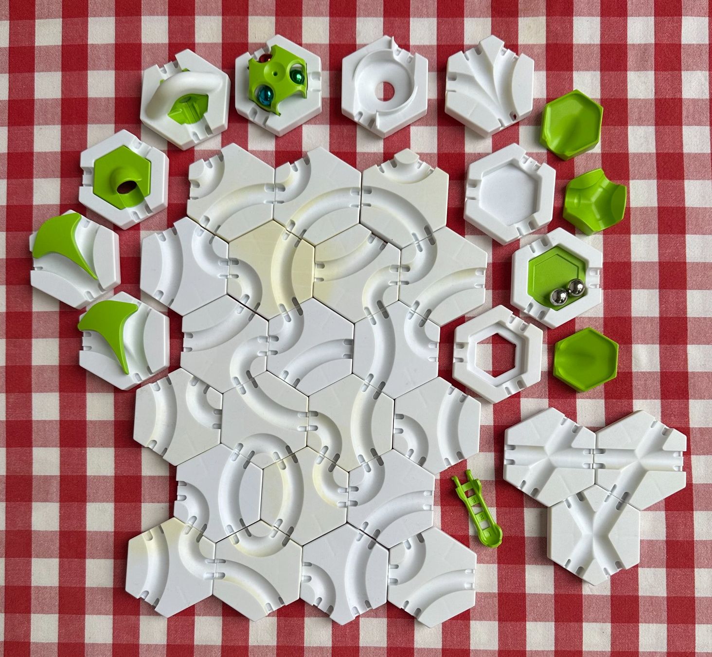 Ravensburger Giocattoli: GraviTrax Starter-Set + 3 Erweiterungen – Usato da Basel venduto da X.R.F 1