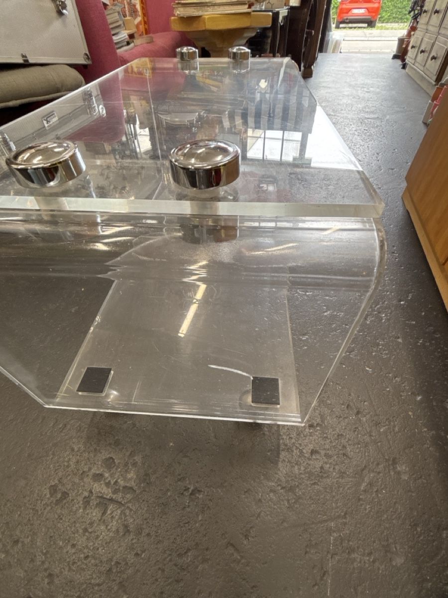 Tavoli: Acryltisch mit Rollen, vintage Plexiglas Couchtisch – Usato da Dietikon venduto da mis_brocki 5