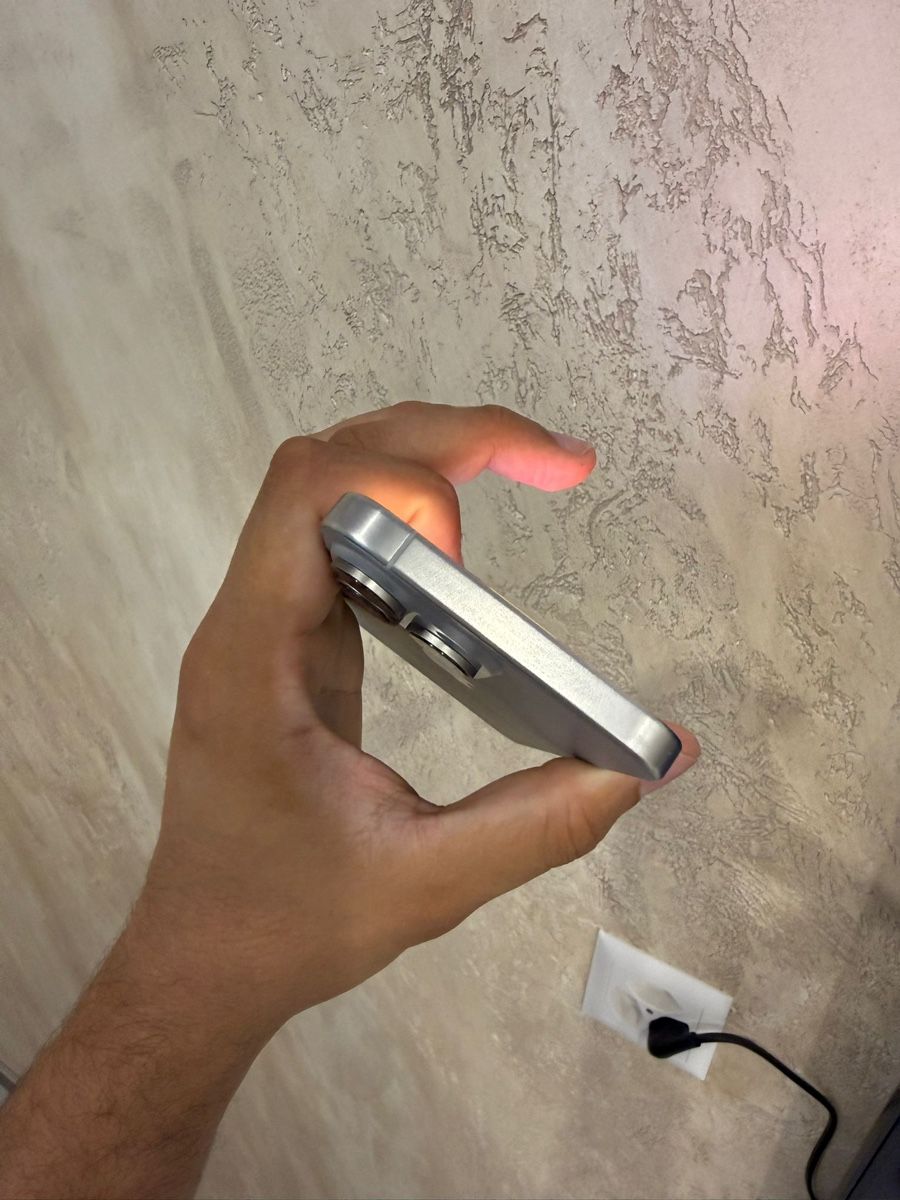 Apple Portables: Iphone 15 pro max 256 gb battery 100%  – Neuf (Voir description) à Chippis par mig_8ns6 3