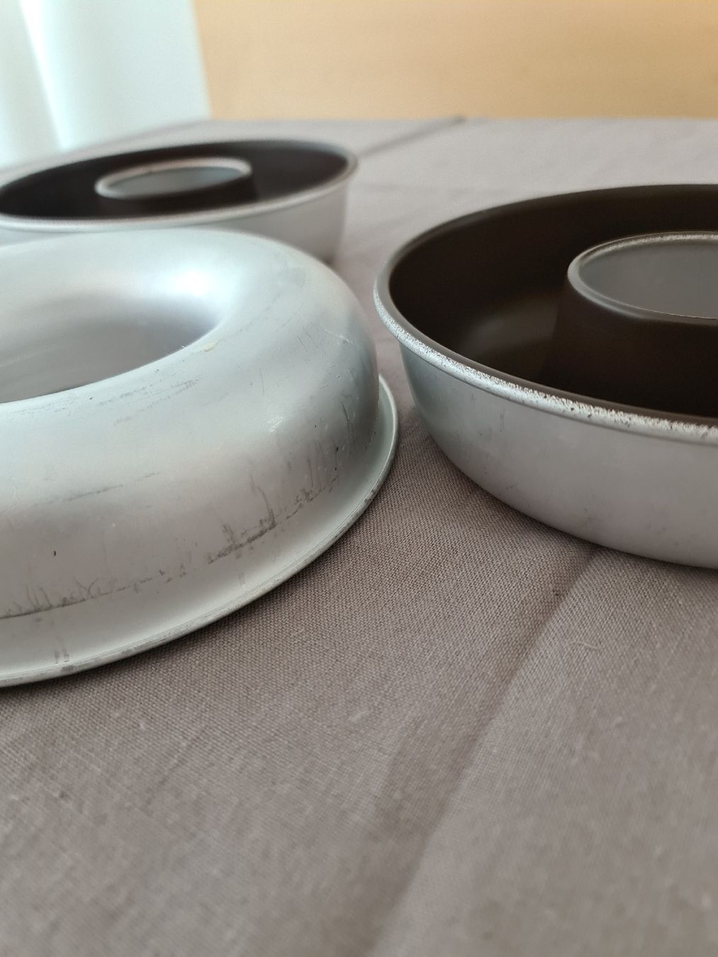 Teglie da forno: Alte Backformen "Sigg" Alu 3 Stk. – Usato da Uster venduto da Cruleye 6