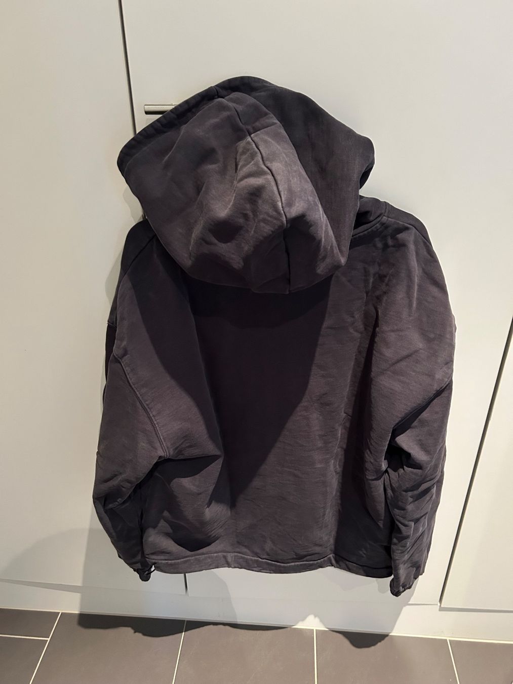 Maglioni & Felpe: Review Hoodie – Nuovo (secondo la descrizione) da Schlieren venduto da Leavio 2