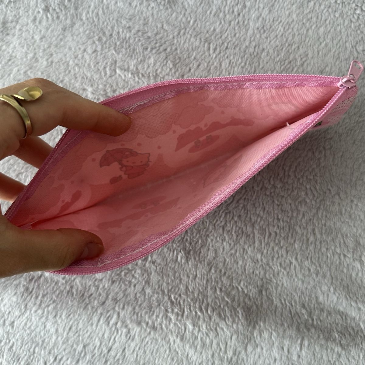 Sanrio Schüler-Etuis: Trousse Hello Kitty Rose – Gebraucht aus Givisiez von dor_xb9k 2