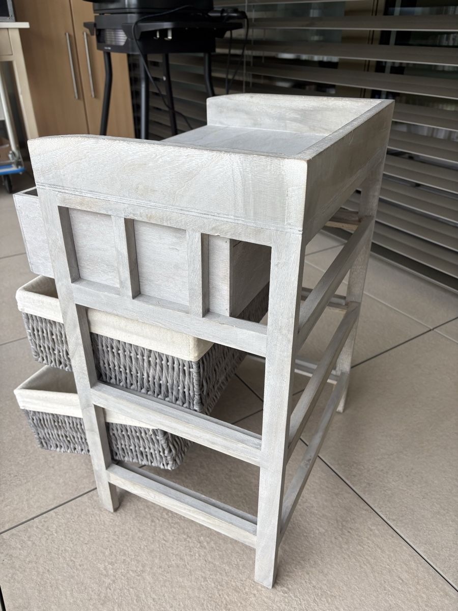 Kommoden: Commode – Gebraucht aus Hinterkappelen von jak_t2gk 2