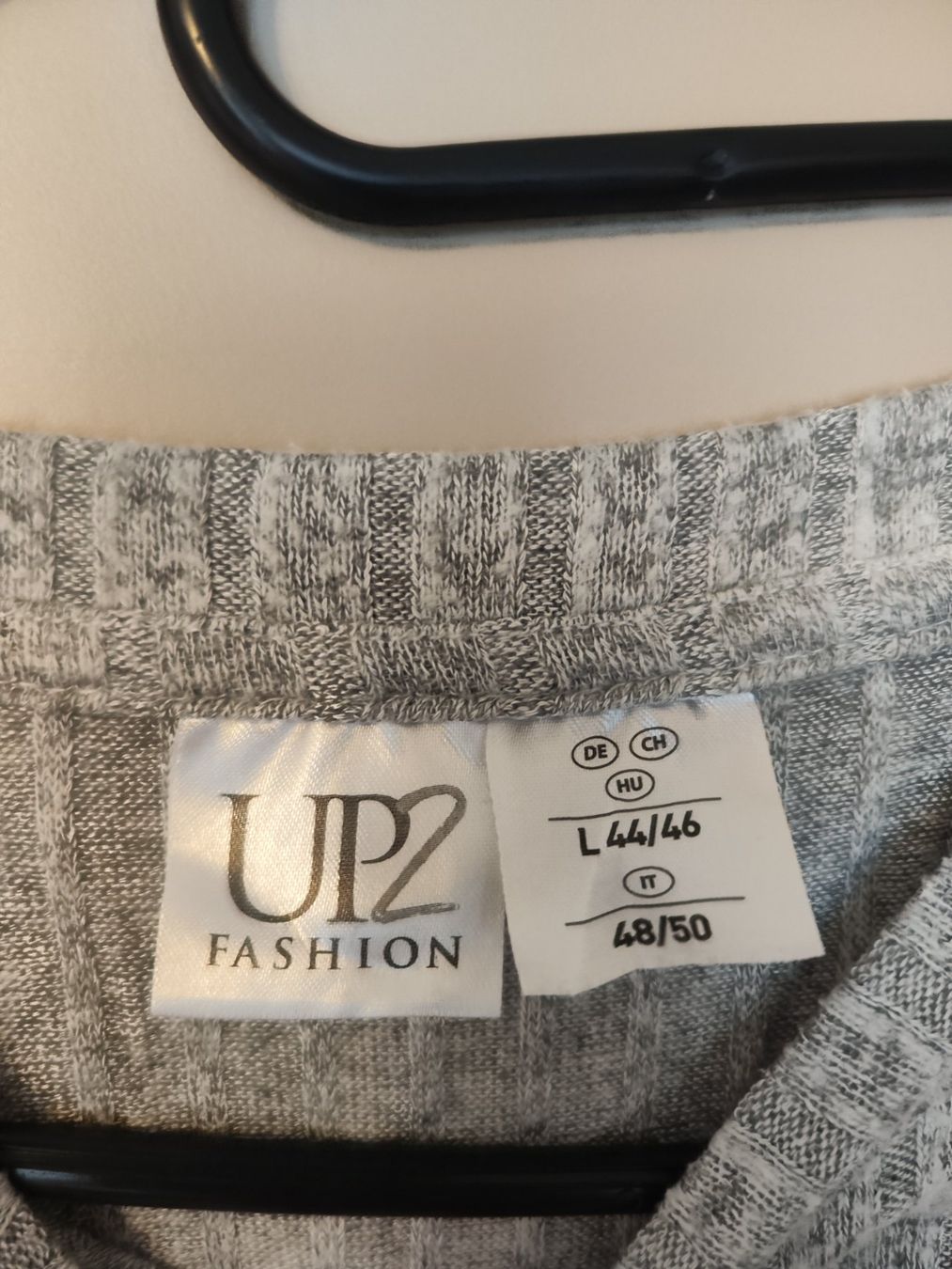 Pulls & Sweat-shirts: Pullover Cropped gr. 44/46 – Neuf (Voir description) à Reinach BL par chilller92 2