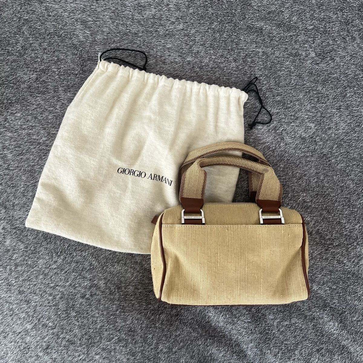 Armani Taschen für Damen: Giorgio Armani Handtasche – Neu (gemäss Beschreibung) aus Zug von saskia-chiara