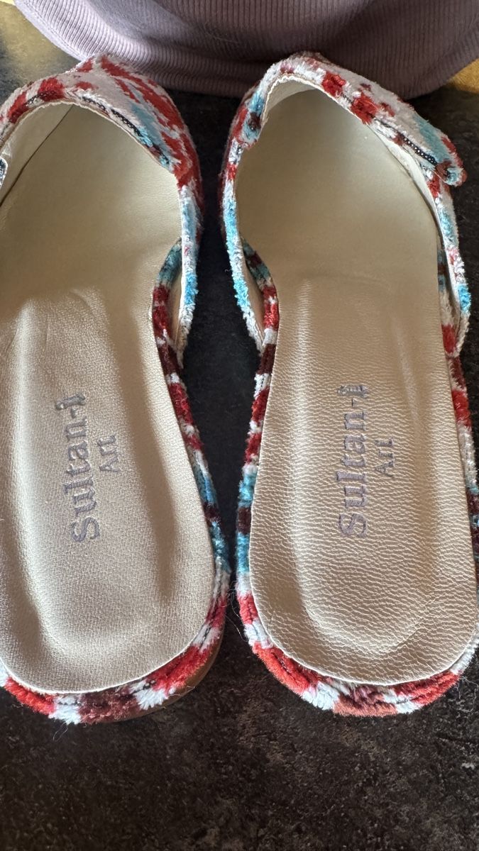 Scarpe da donna: Set aus Clutch und Slippers – Usato da Chur venduto da kastp 5