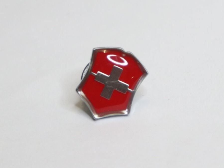 Victorinox Plaketten & Abzeichen: Victorinox Pin Schweizerkreuz – Neu und originalverpackt aus Eschenbach SG von Astalavista 2