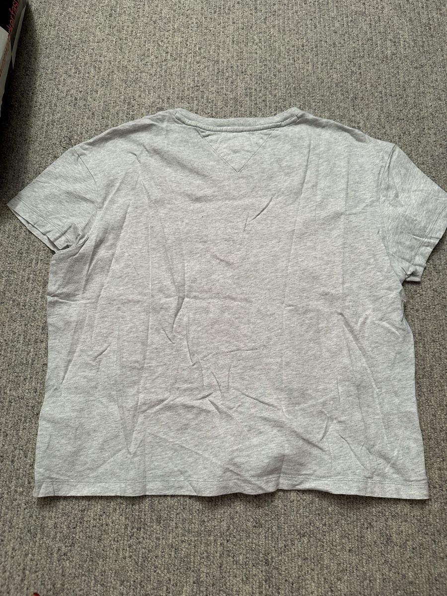 Tommy Hilfiger T-shirt: TOMMY JEANS T-SHIRT – Usato da Richterswil venduto da Tamtamgirl2 1