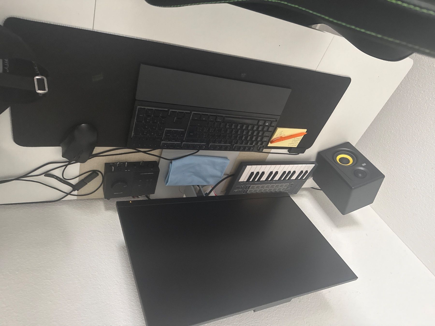 PCs: Gaming Setup mit HP PC Geforce RTX 3060 TI mit 32GB RAM – Gebraucht aus Brugg AG von hon_mt2f 3