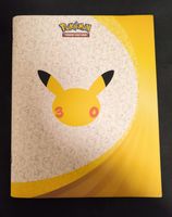 Pokémon 30th celebrations Binder + Pikachu Karten DE