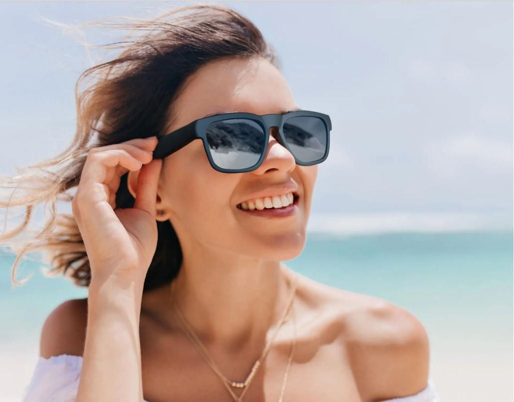 Brillen & Gläser: Sonnenbrille m. Bluetooth Kopfhörer Mikrofon Sprachassistent – Neu und originalverpackt aus Koppigen von Bracher_Mail-House 5