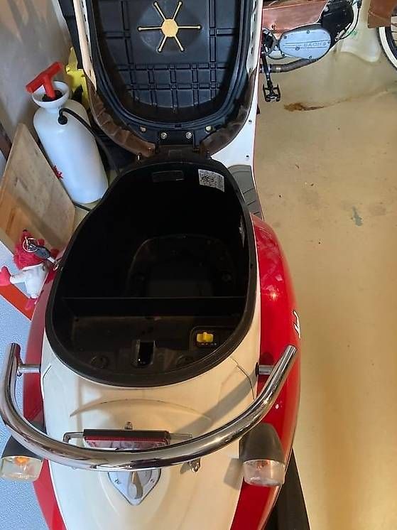 Scooters: Sym Mio 100 – Gebraucht aus Rümligen von Natasha2 3