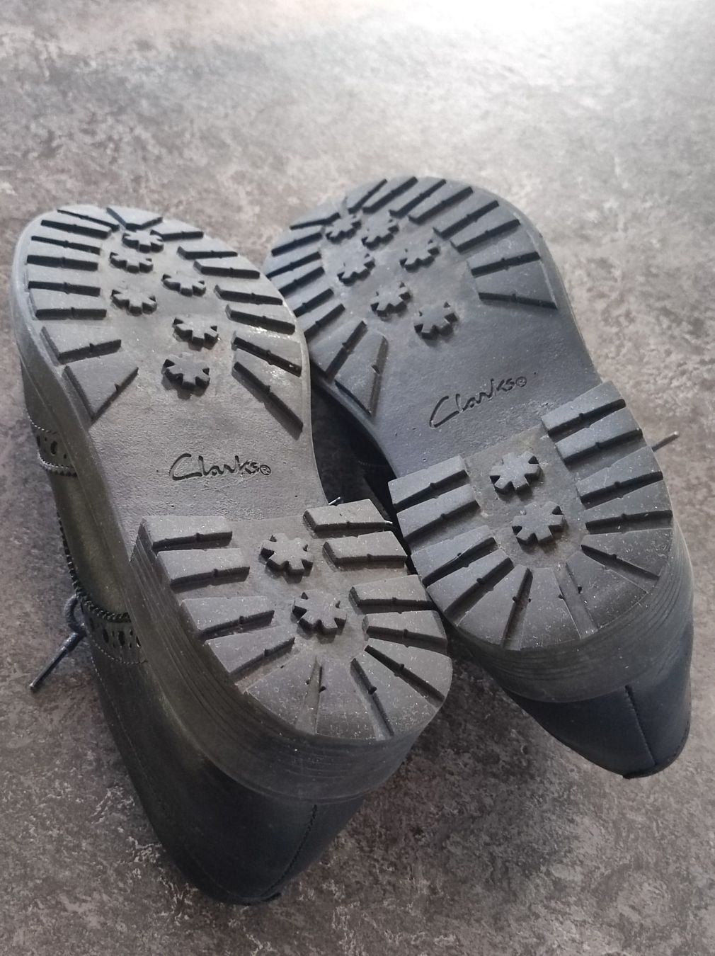 Scarpe da donna: Clarks Lederschuhe in Grösse 37,5 – Usato da Wohlen AG venduto da Tikale 2