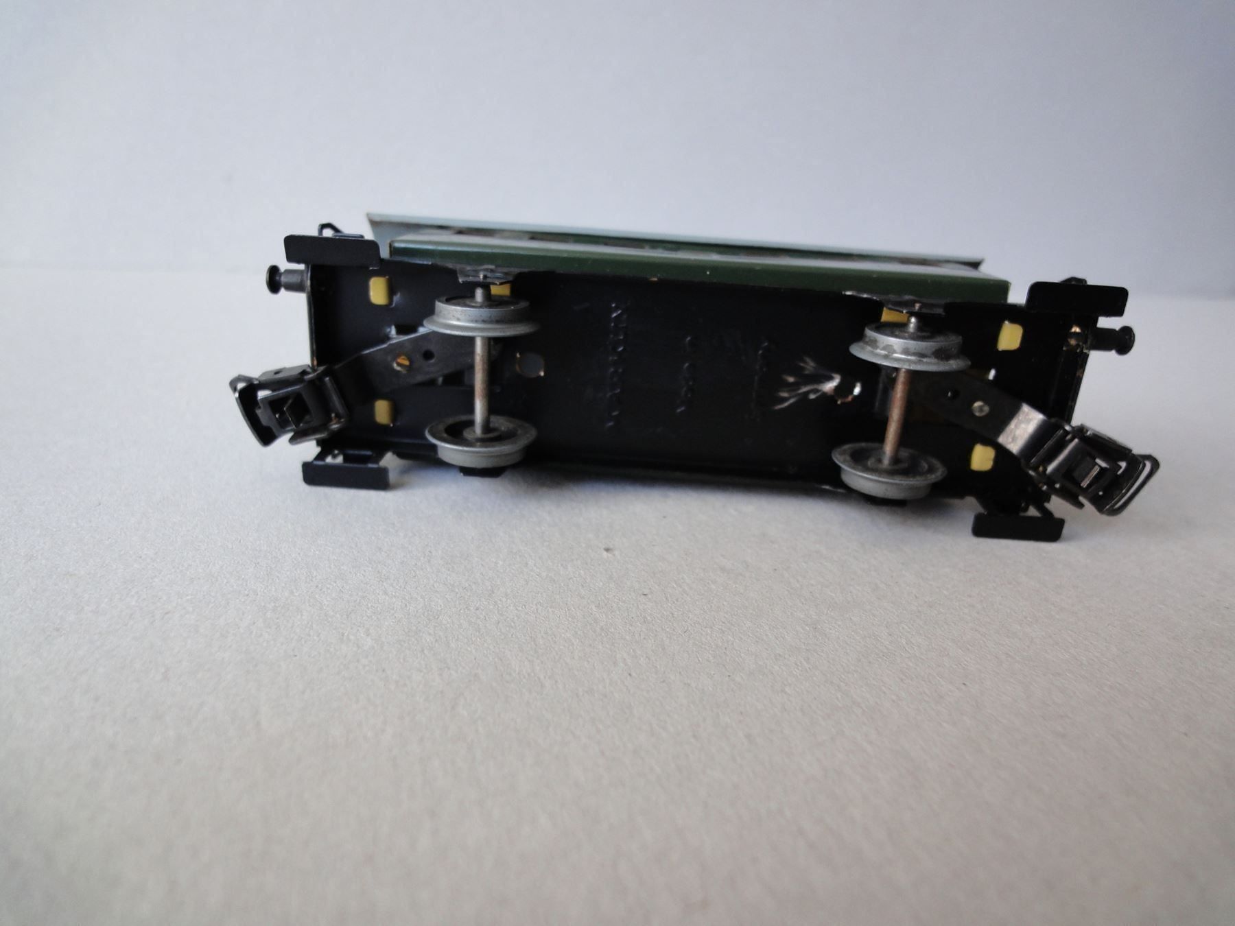 Märklin Modellini di ferrovie: Märklin Dampflok DB 89006 mit Wagen H0 – Usato da Chur venduto da omonia 7