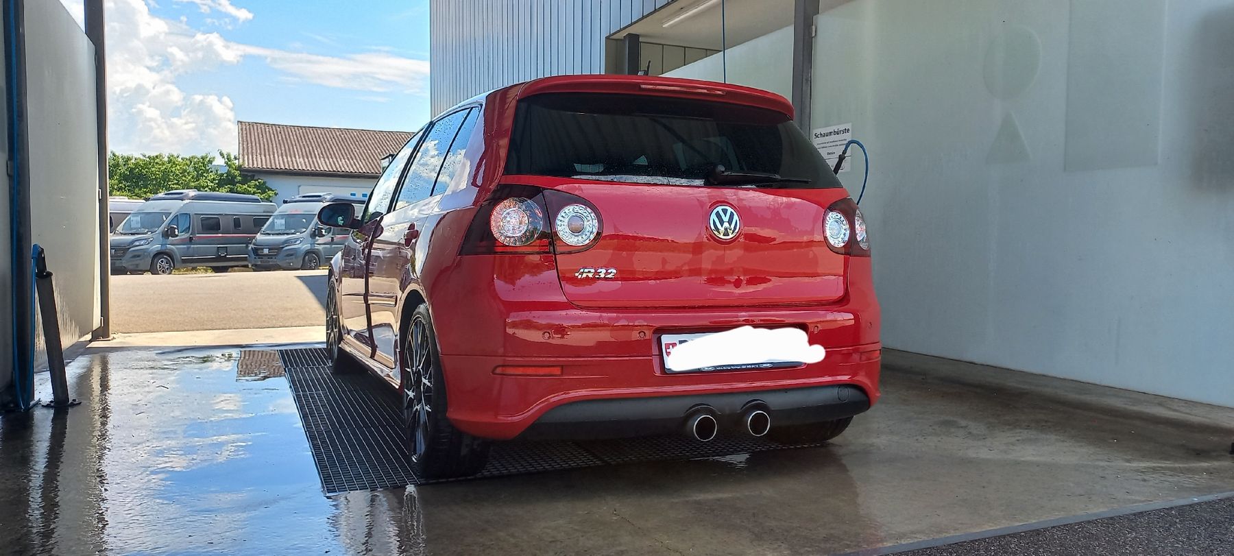 VW Automobili: VW Golf 5 R32 – Usato da Oschwand venduto da Gerberli12 2