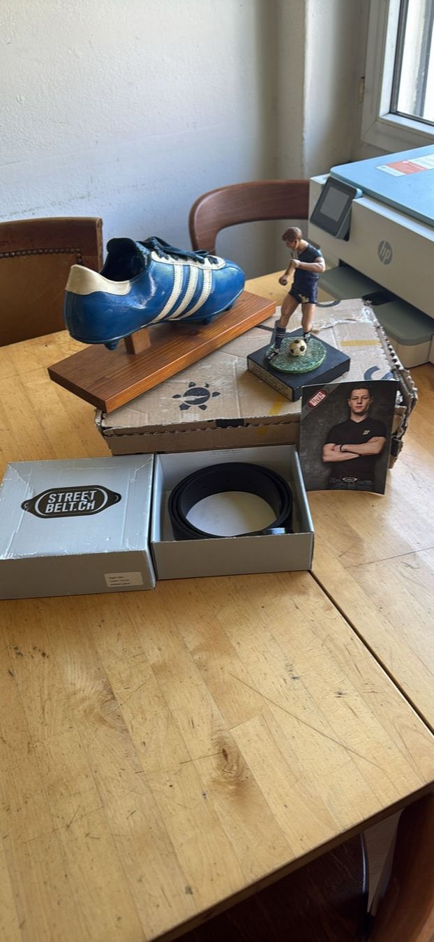 Scarpe da uomo: fc schalke 04 eggerbier gürtel neu – Nuovo (secondo la descrizione) da münchenbuchsee venduto da thomas0168 2