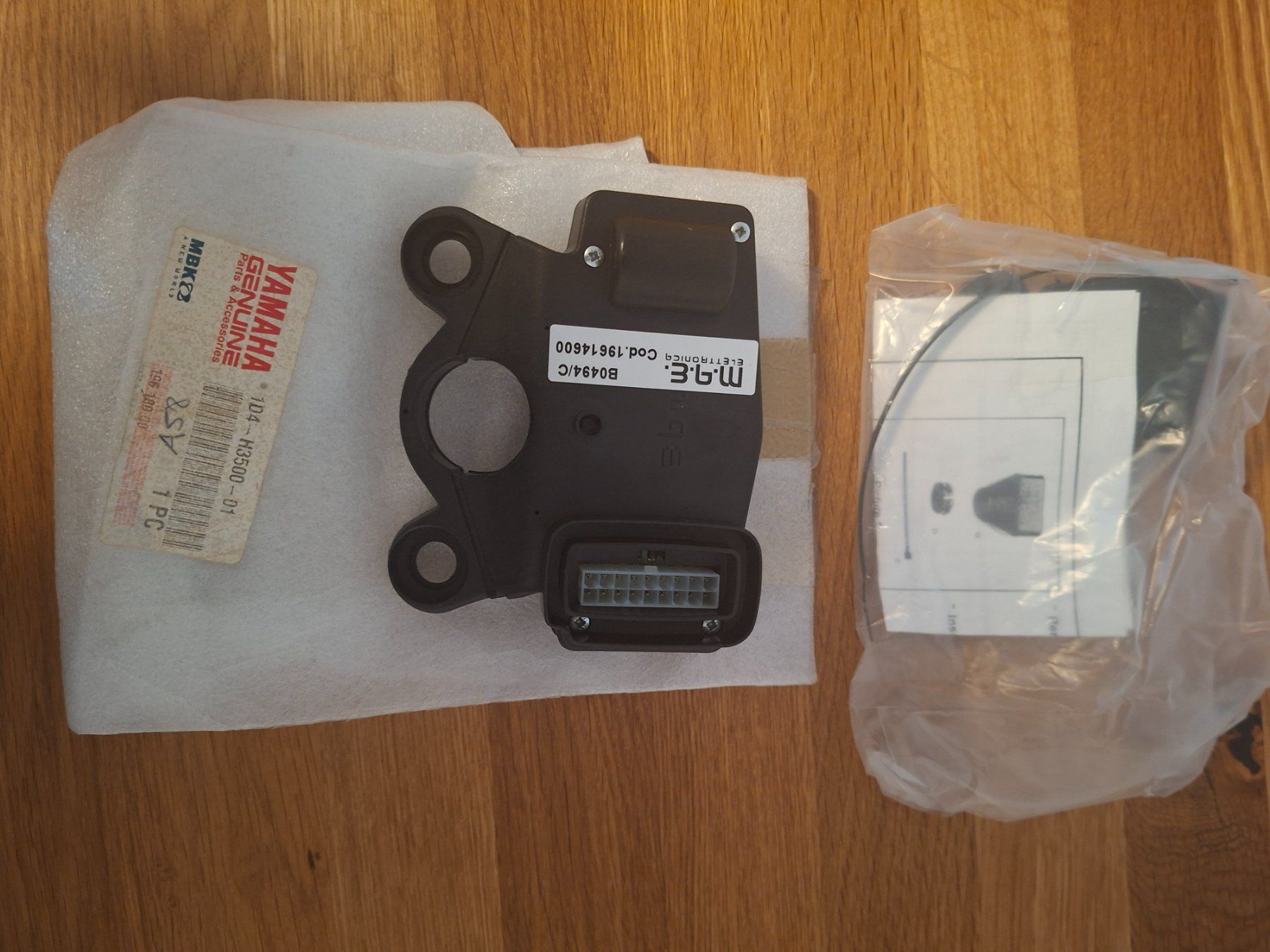 Yamaha Tutti i ricambio per moto: Yamaha DT50 Original Tacho NEU – Nuovo e nell'imballaggio originale da Wolfhausen venduto da mar_v89s 1