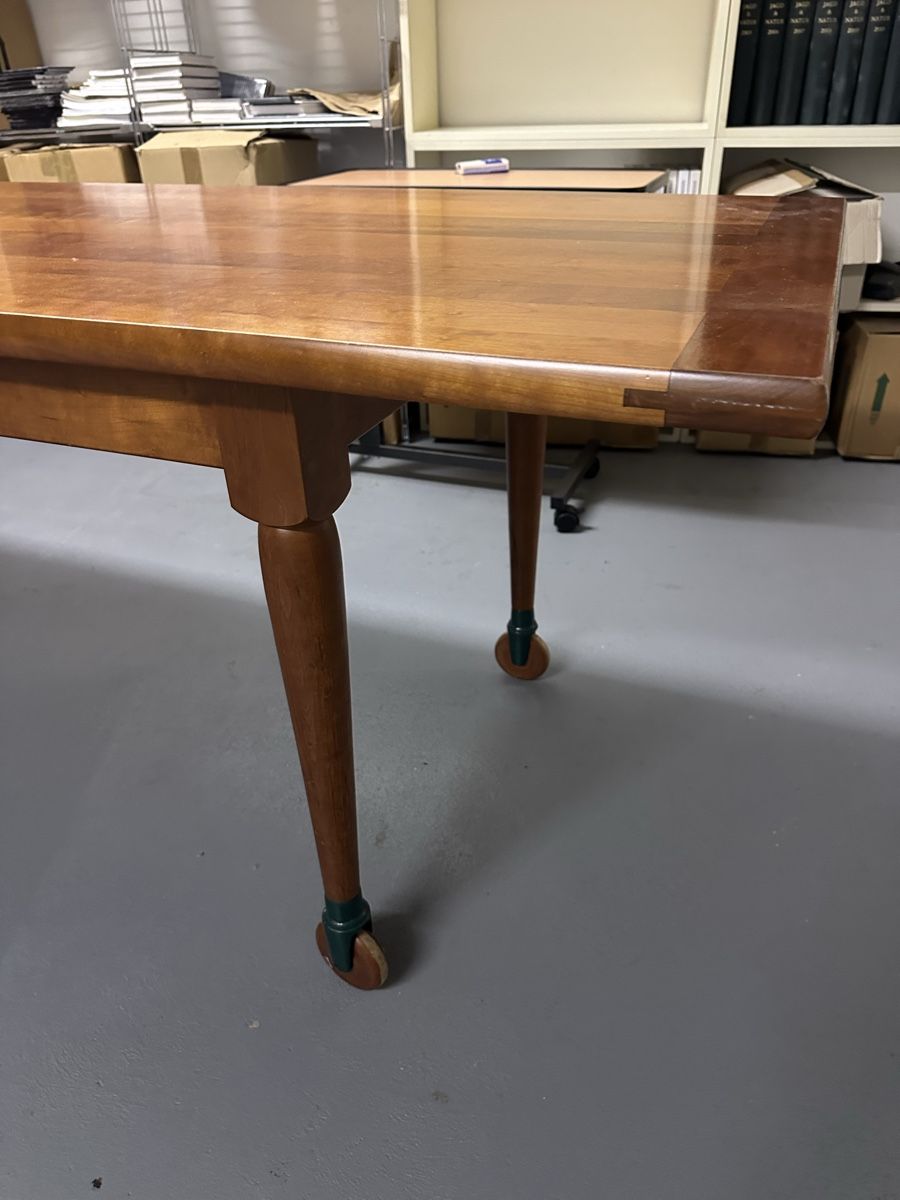 Tische: Shaker Table De Padova – Gebraucht aus Basel von eucalyptica 1