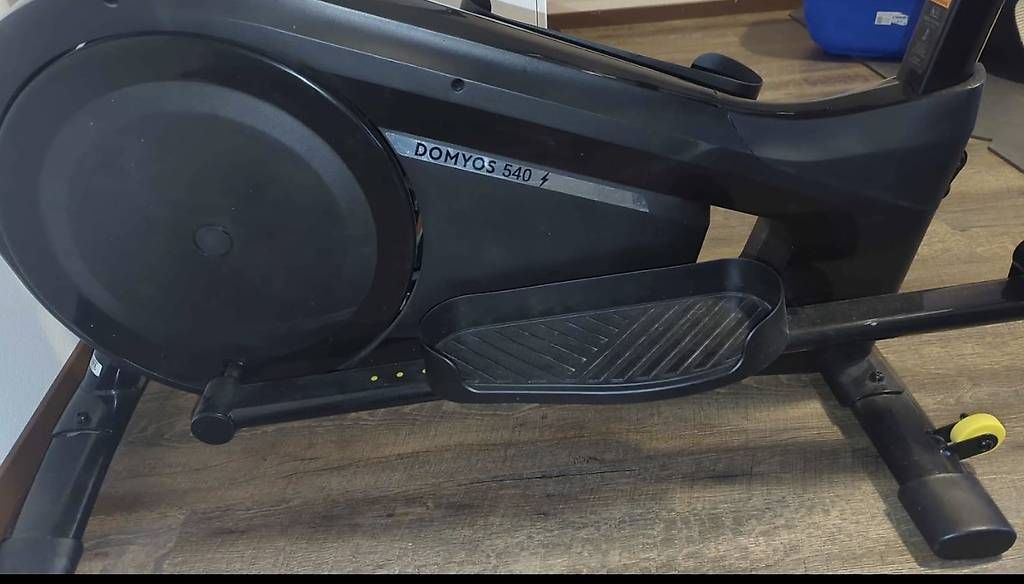 Hometrainer:  Vélo elliptique – Gebraucht aus Châtillens von dako8 1