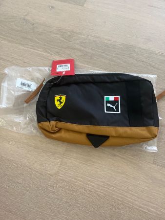 Neue Puma Ferrari Gürteltasche/Bauchtasche, ungebraucht