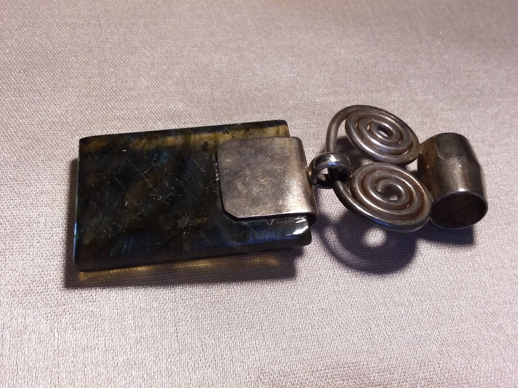Ciondoli: Vintage Handmade Silber Labradorit Anhänger – Usato da Zürich venduto da SciTec 5