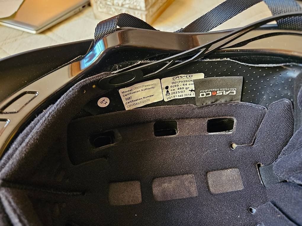 Casco Caschi: Neuer Casco Reithelm (50-54) – Nuovo (secondo la descrizione) da Gränichen venduto da Zmoonlight 2