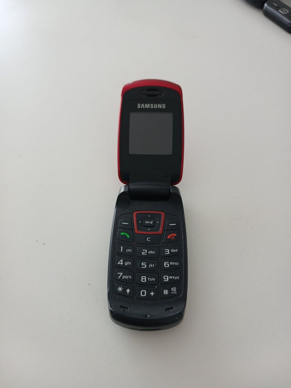 Samsung Handys / Smartphones: Samsung Klapphandy rot gebraucht – Gebraucht aus Kloten von Travolli 1