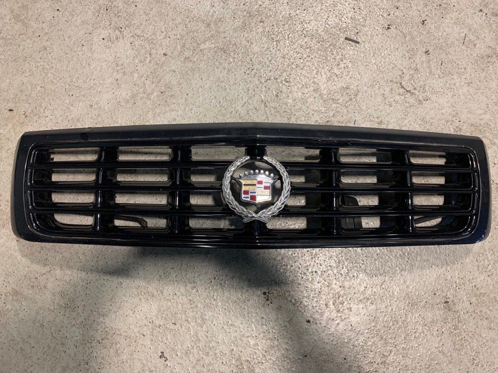 Cadillac Alle Autoersatzteile: Kühlergrill Cadillac Eldorado 1995 – Gebraucht aus Stetten AG von klappag