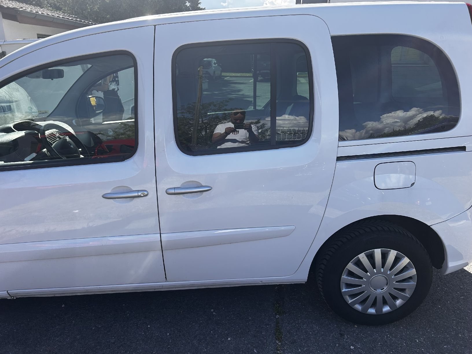 Renault Véhicules utilitaires: Renault Kangoo 1.5 dci Energy – D'occasion à Crissier par AtelierDeuxSantos 3