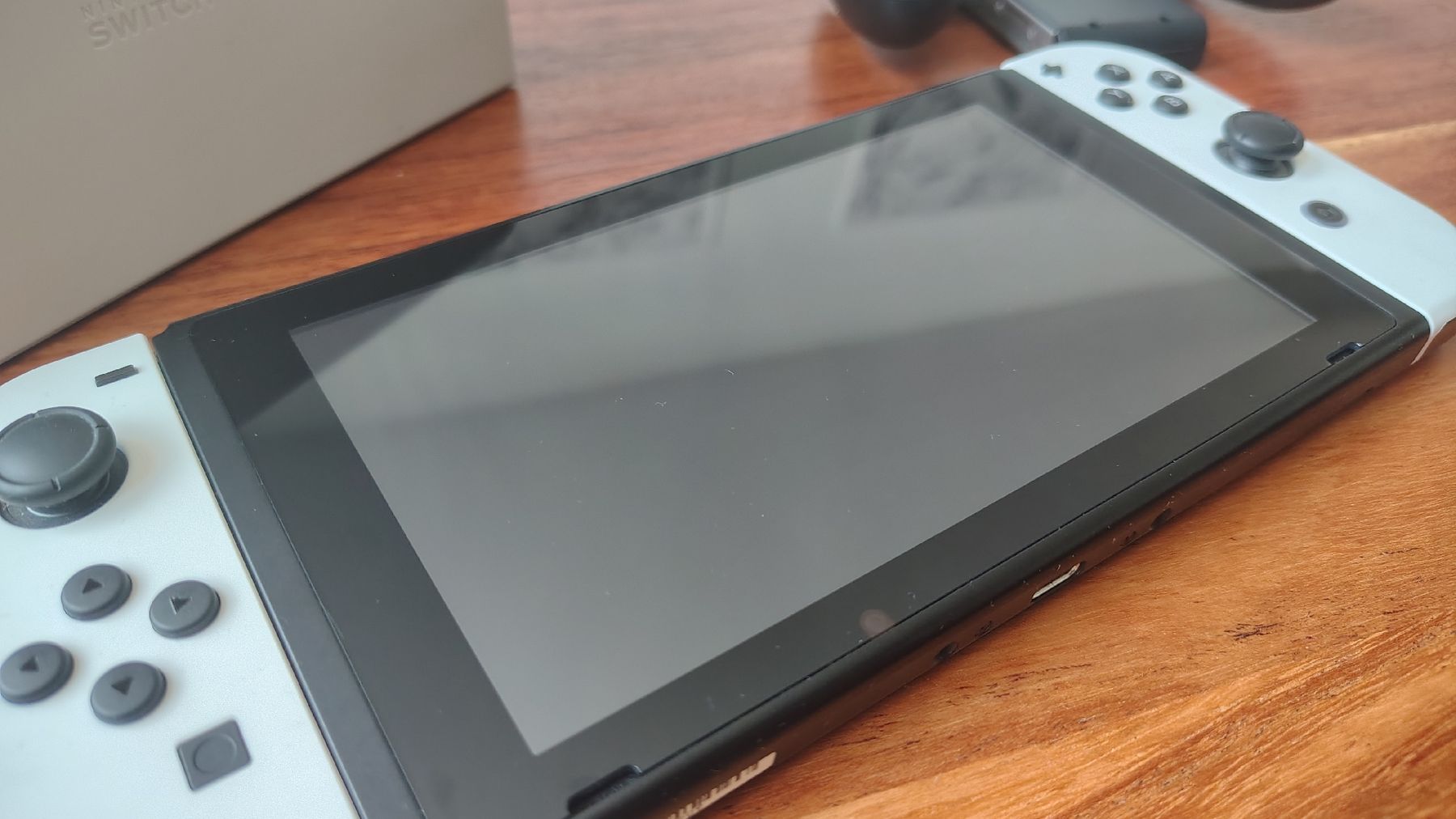 Nintendo Consoles: Nintendo Switch 1, weiss, gut erhalten – D'occasion à Staad SG par clouds5 1